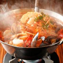 Seafood hotpot