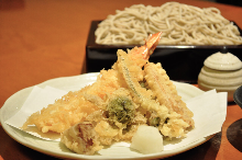 Buckwheat noodles with tempura