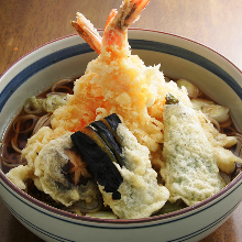 Buckwheat noodles with tempura