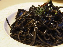 Pasta with squid ink sauce