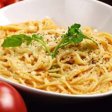 Creamy crab tomato pasta