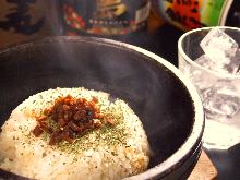 Hot stone garlic rice