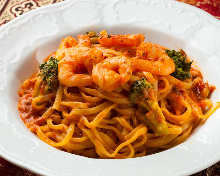 Tomato cream sauce pasta with shrimp