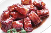 Spare ribs with black vinegar