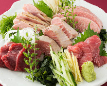 Assorted tuna sashimi