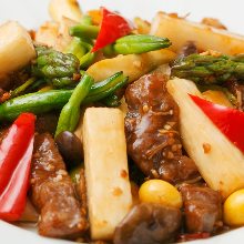 Stir-fried beef with oyster sauce