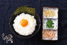 Tamagokake gohan (rice with raw egg)