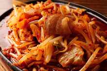 Stir-fried pork with kimchi