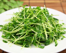 Stir-fried pea shoots