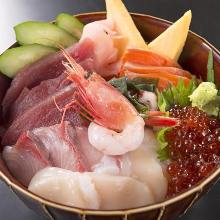 Chirashi sushi