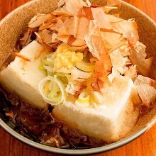 Deep-fried tofu in broth