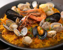 Seafood paella