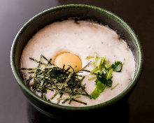 Buckwheat noodles with a raw egg and grated yam