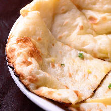 Cheese and garlic naan