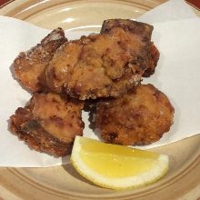 Marinated deep-fried chicken (seasoned with soy sauce)