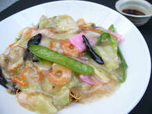 Sara Udon (fried noodles  with vegetable and various toppings)