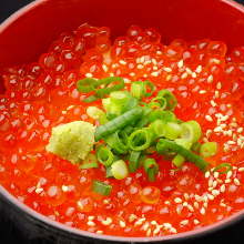 Salmon roe rice bowl