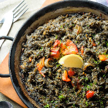 Squid ink paella