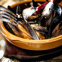 Mussels steamed in wine