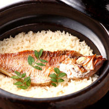 Donabe Gohan (rice in an earthen pot)