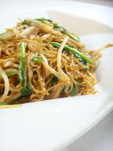 Yakisoba noodles