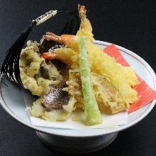 Assorted tempura