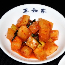 Cubed daikon radish kimchi