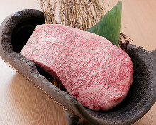 Marbled meat yakiniku