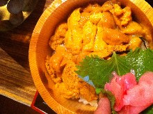 Sea urchin rice bowl