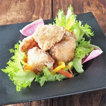 Marinated deep-fried chicken (seasoned with soy sauce)