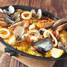 Seafood paella