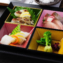 Assorted sashimi