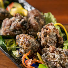 Marinated deep-fried chicken (seasoned with soy sauce)