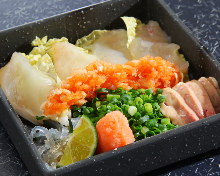 Premium tessa (Pufferfish sashimi)