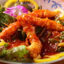 Stir-fried shrimp in chili sauce