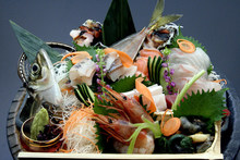 Assorted sashimi