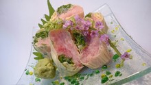 Negi toro (minced tuna with green onions) sushi rolls