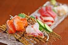 Assorted sashimi