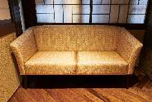 西陣織のソファー