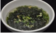 Wakame seaweed soup