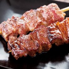 Grilled beef skewer