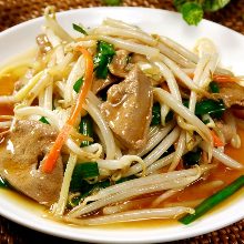 Stir-fried liver and garlic chives