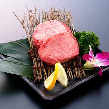 Thick-cut premium grilled tongue seasoned with salt