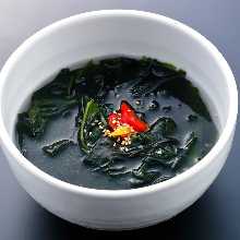 Wakame seaweed soup