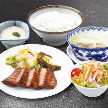 Salted and grilled beef tongue with "Tororo" (grated yam) meal set