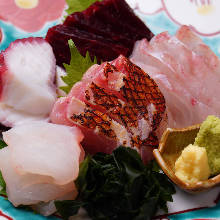 Assorted sashimi