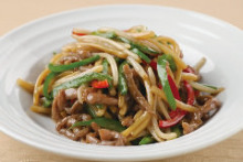 Thinly-sliced, stir-fried beef with green pepper