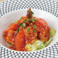 Stir-fried shrimp in chili sauce