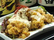 Fried chicken with vinegar and tartar sauce