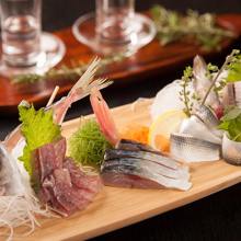 Assorted hikarimono (fish sliced with skin on), 3 kinds